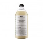 Davines Glorifying Shimmering Shampoo 30 oz